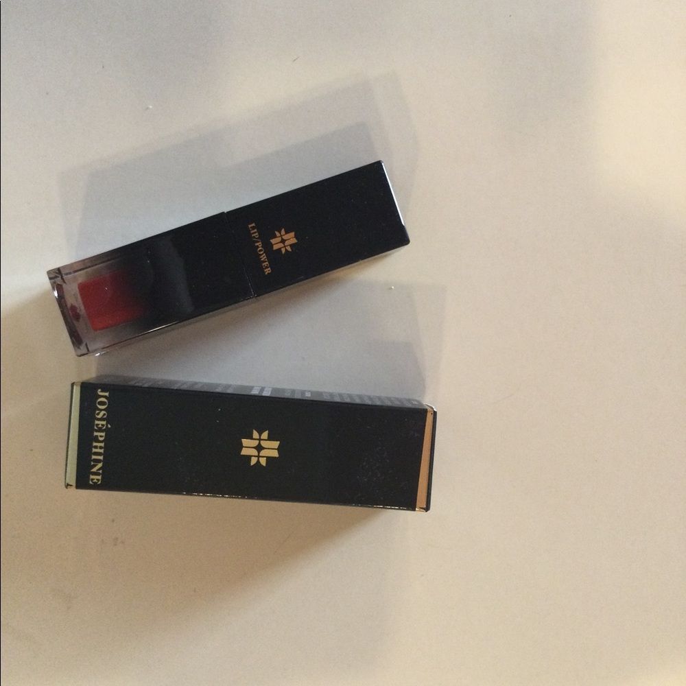 NIB Josephine natural matte liquid lipstick